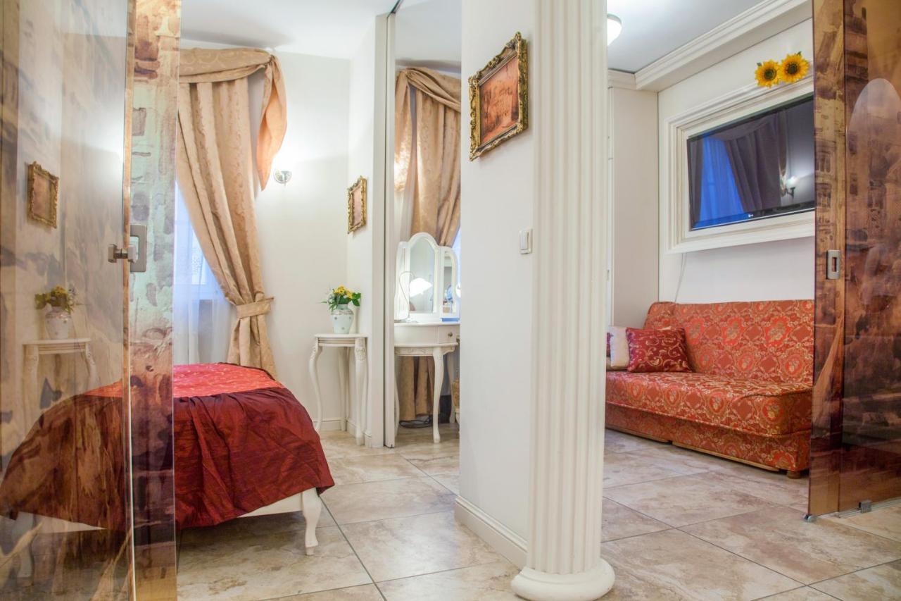 Empire Apartment Warsaw Ngoại thất bức ảnh